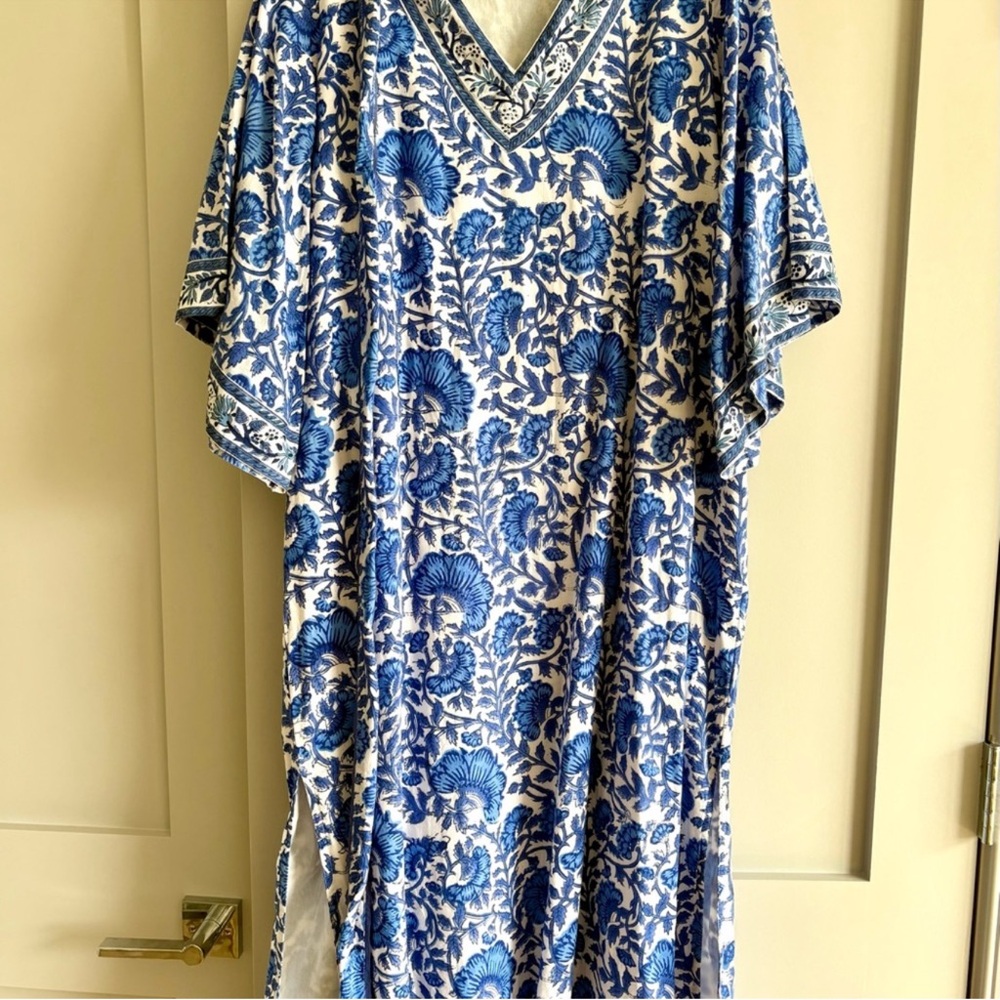 Sue Sartor Blue and white kaftan medium